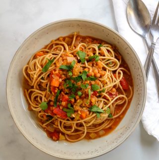 lentil ragu in spaghetti