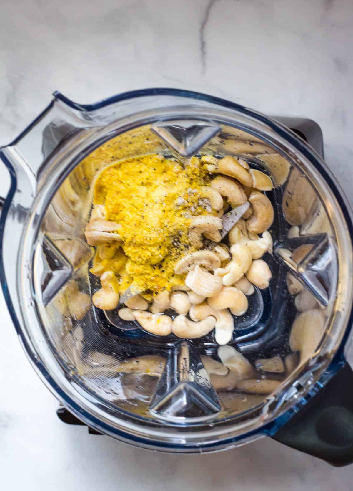 cashews, nutritional yeast in blender