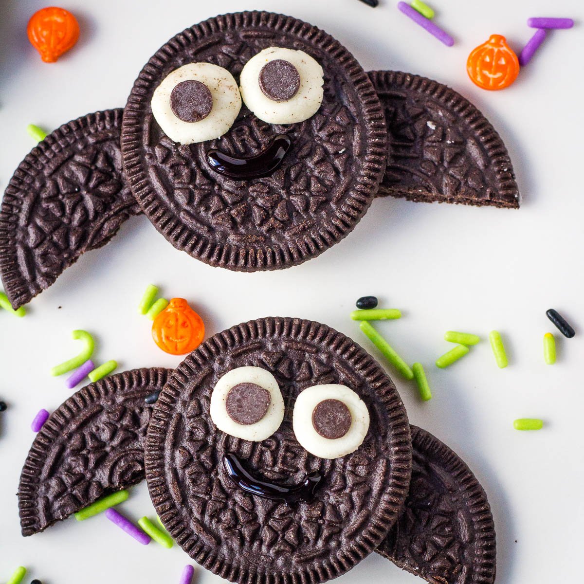 Oreo Bats: An Easy Vegan Halloween Cookie - Keeping the Peas