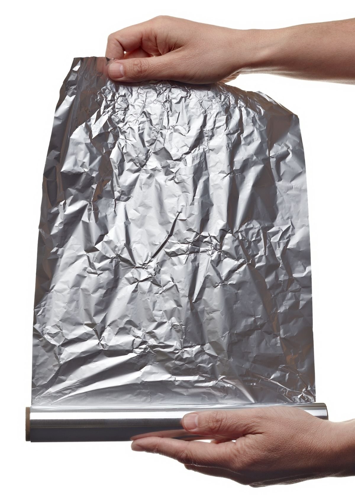 5 Ways to Use Aluminum Foil to Clean Your Kitchen
