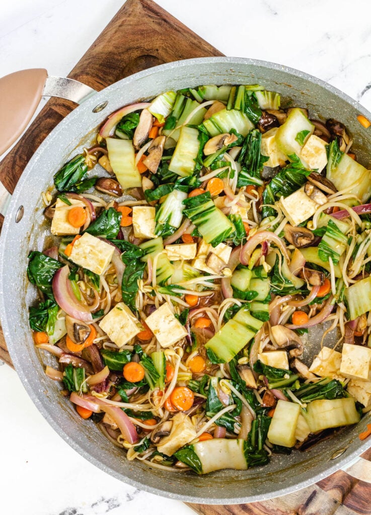 vegetable and tofu chop suey in large pot