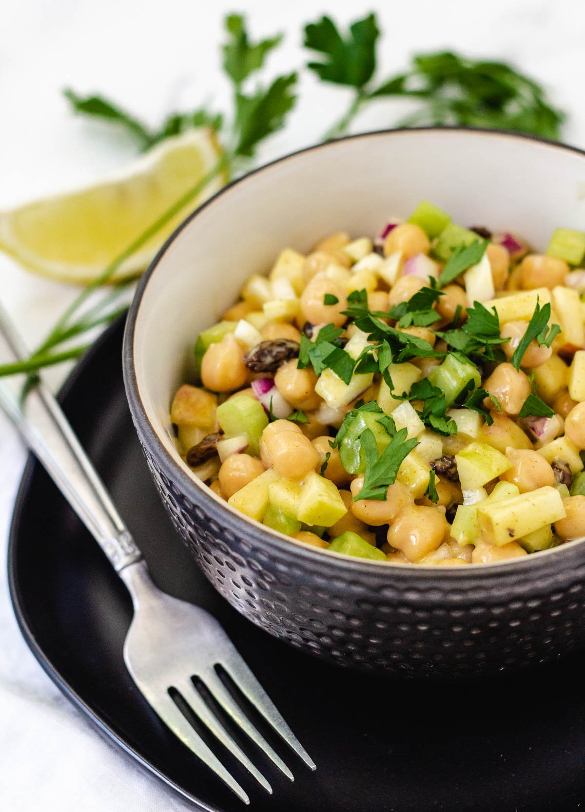 Chickpea salad with apples and onions. 