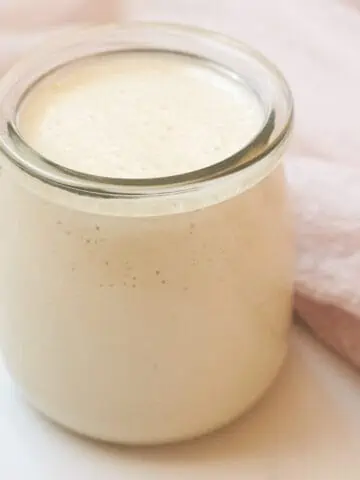 Alfredo sauce without cream in small jar.