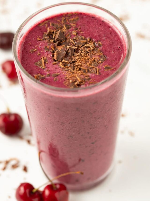 Cherry Smoothie with Chocolate Nibs