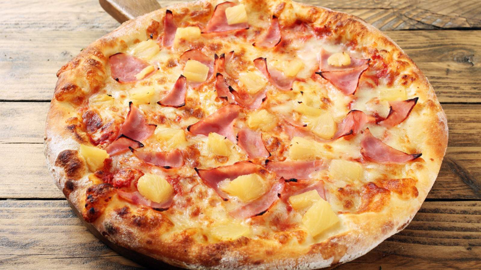 Pineapple pizza.
