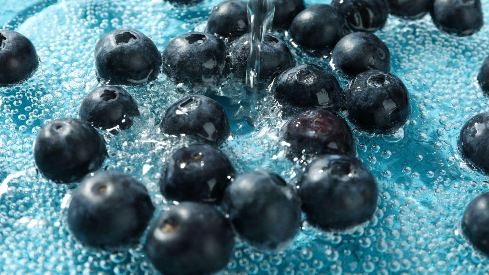 Blueberries in water.